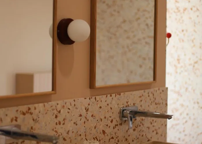 Retine 빌라 아작시오